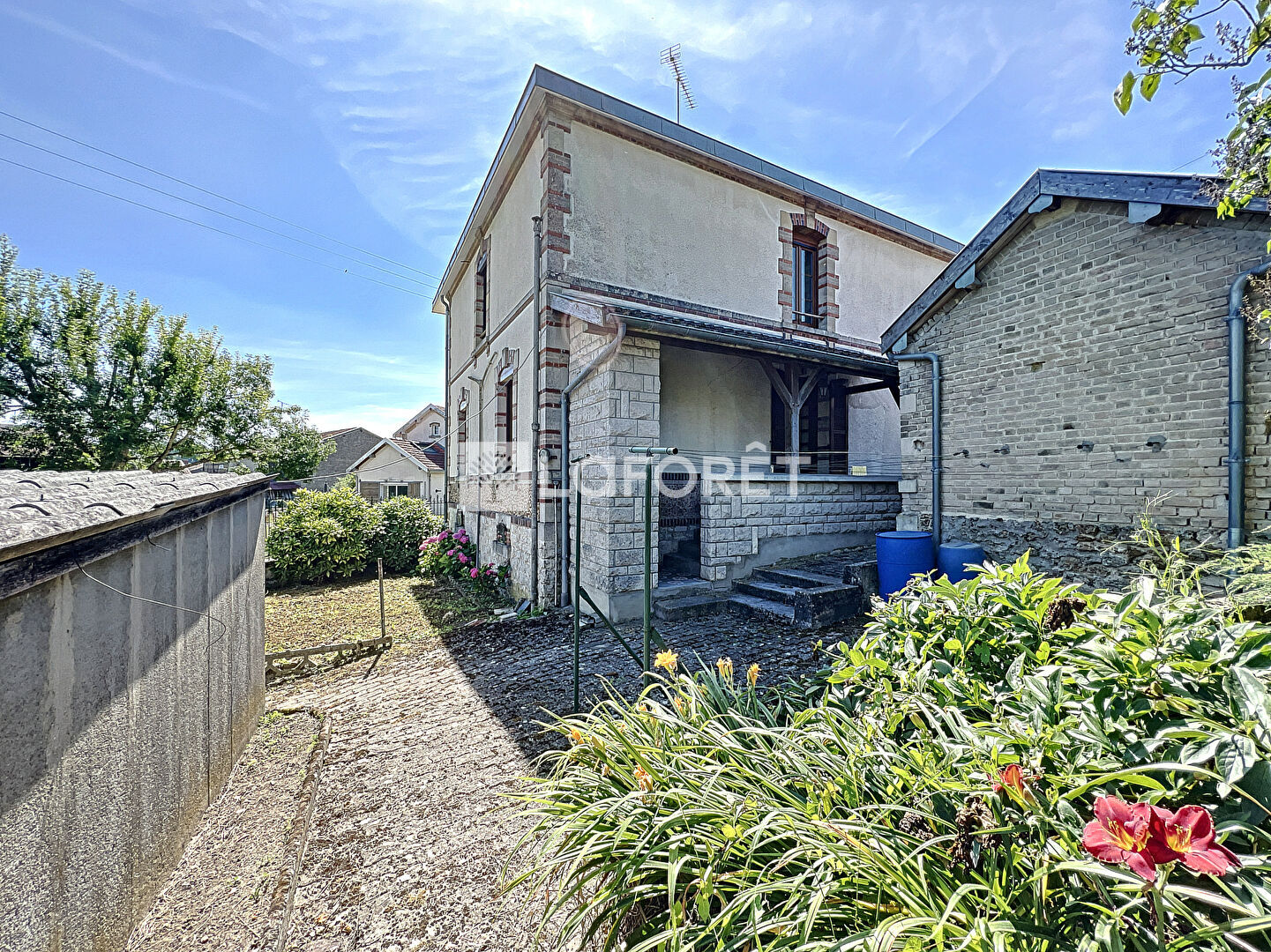 Achat maison La NeuvilleauPont 5 pièce(s) 129 m² 104 500 € ⇔