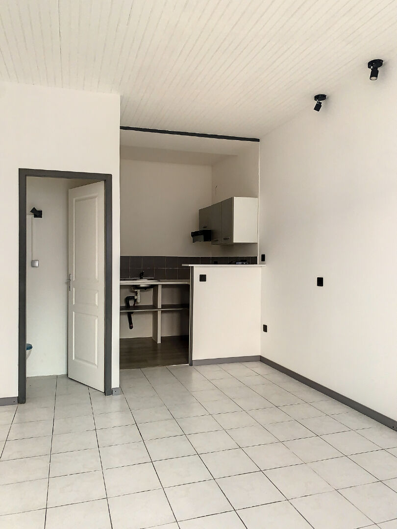 Maison à louer, 23m², NIMES