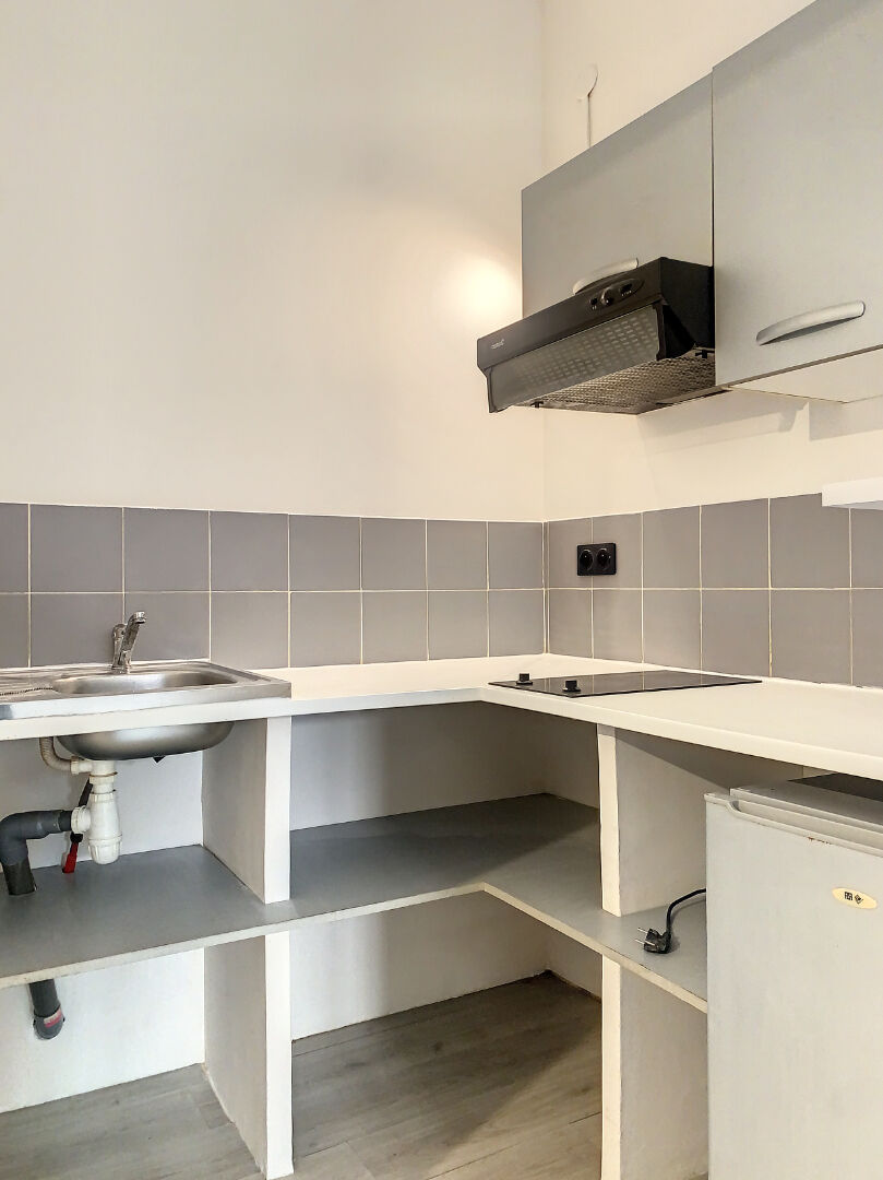 Maison à louer, 23m², NIMES