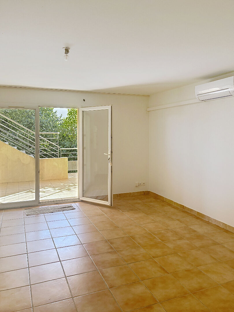 Maison à louer, 45m², Nîmes