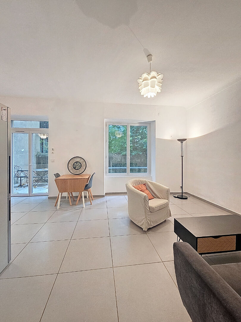 Maison à vendre, 61m², Nîmes