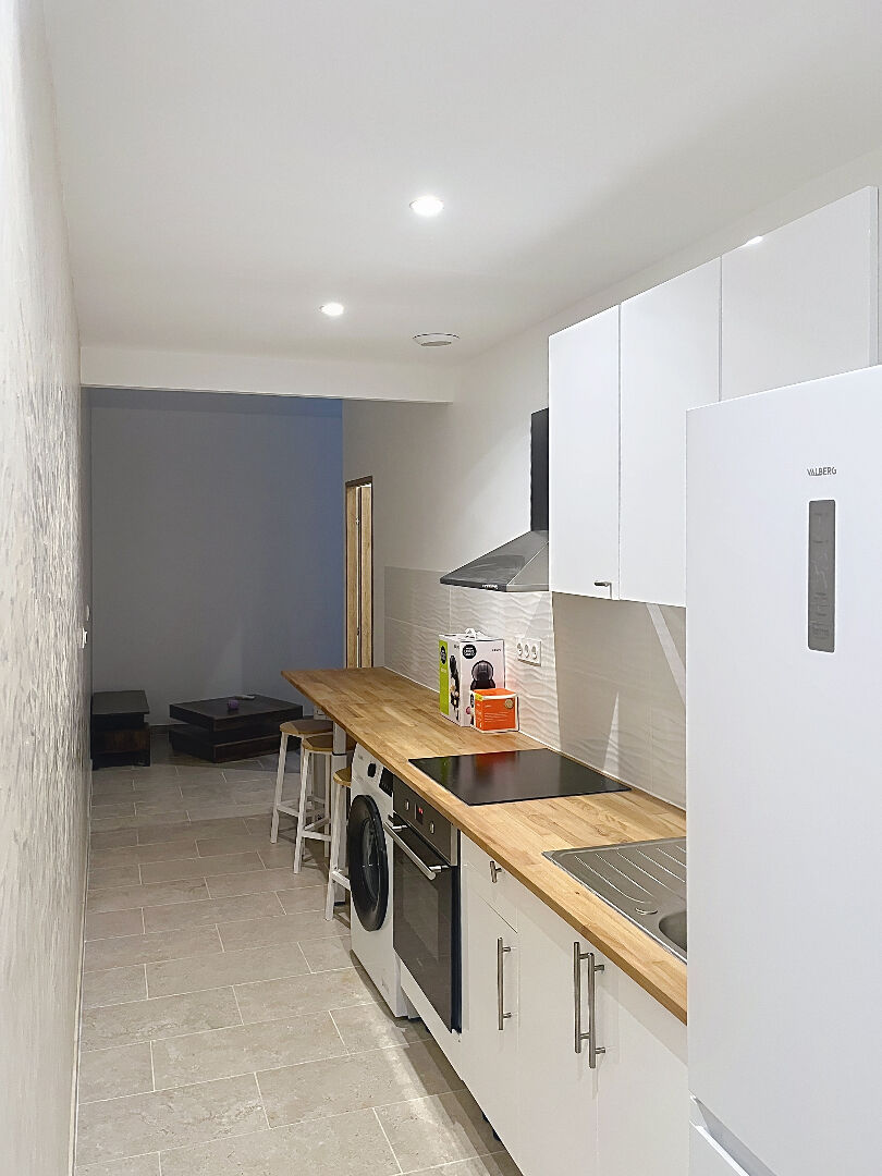 Maison à louer, 33m², Nîmes