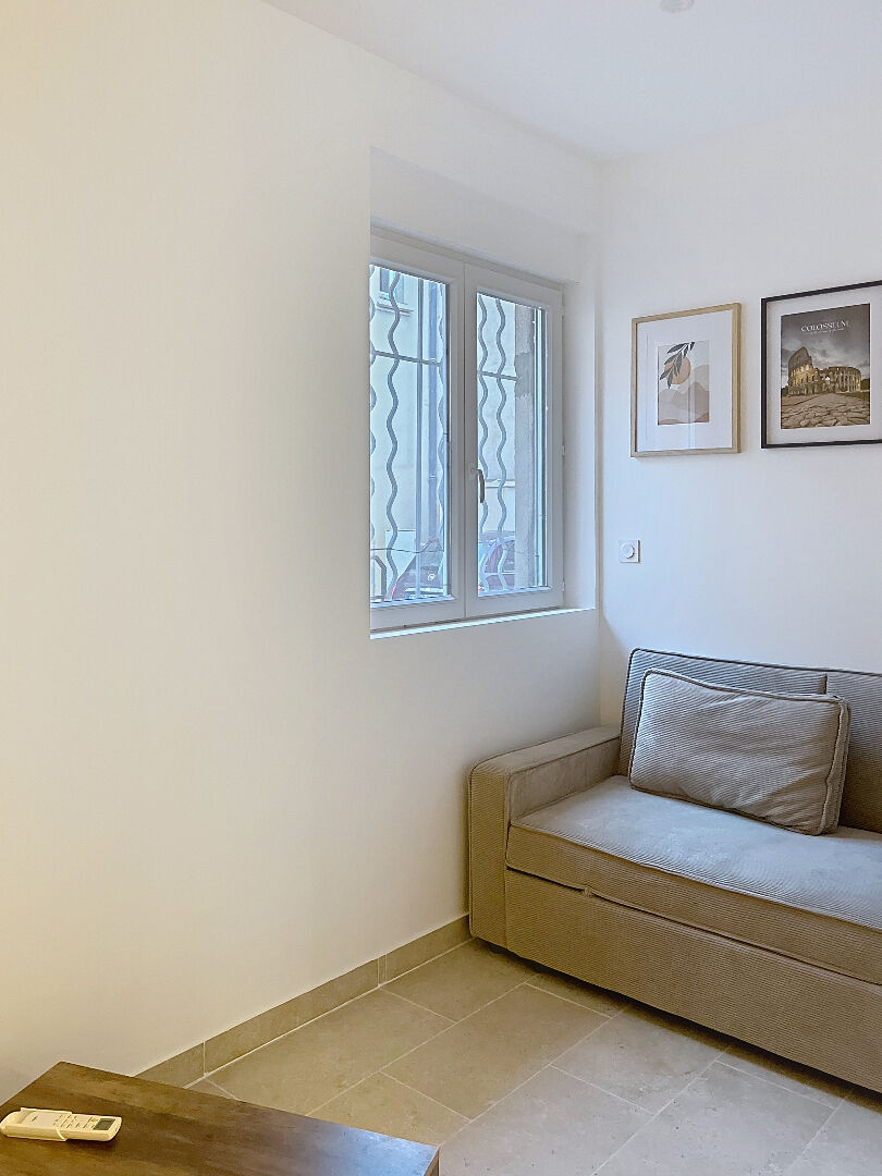 Maison à louer, 33m², Nîmes