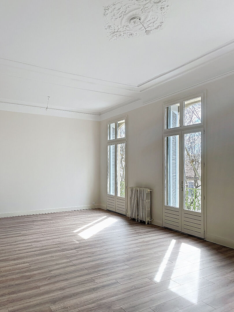 Maison à louer, 157m², Nîmes