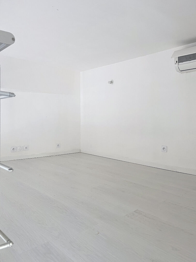 Maison à louer, 29m², NIMES