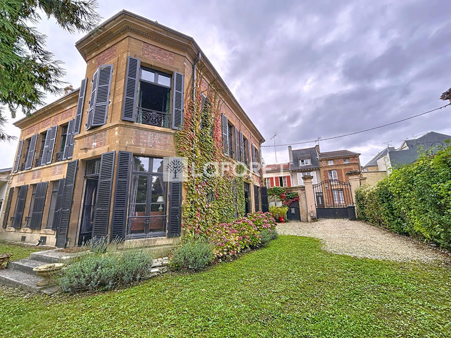 Maison à vendre, 345m², Vouziers