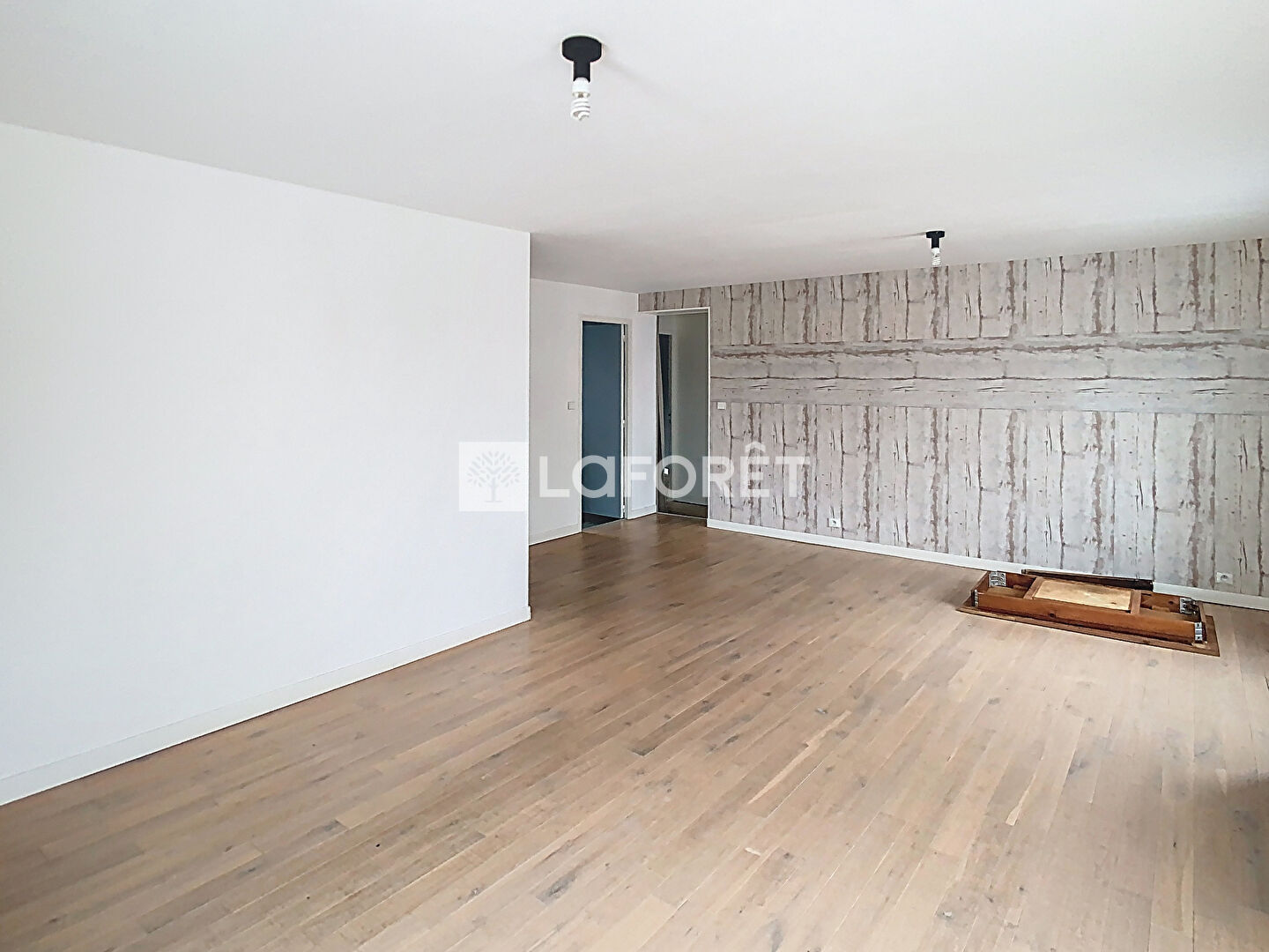 Appartement a louer chalons-en-champagne - 5 pièce(s) - 98.43 m2 - Surfyn