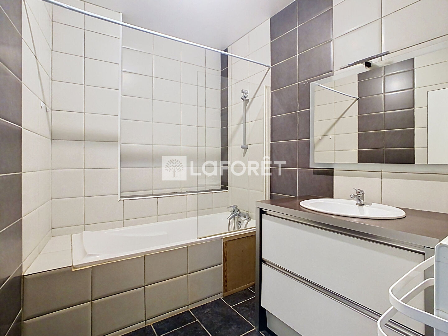 Maison à louer, 80m², NEUFCHATEAU
