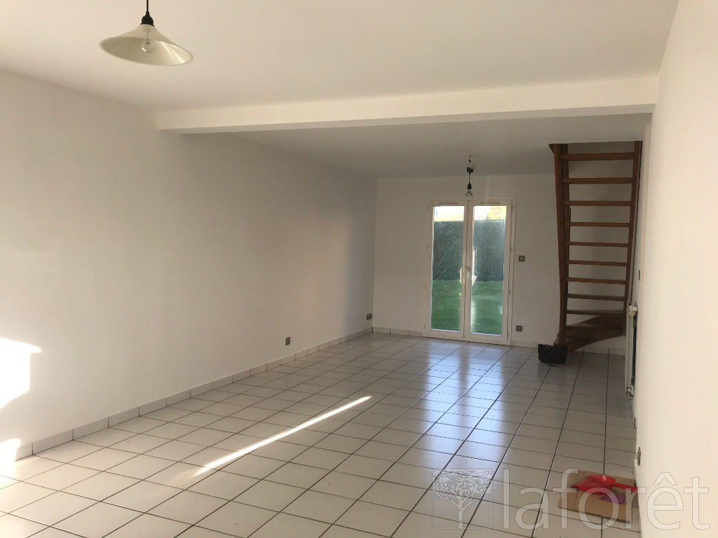 Maison à louer, 82m², LANNION
