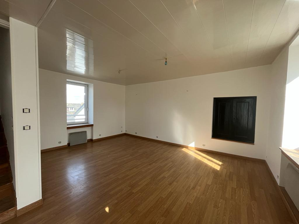 Maison à louer, 40m², BEGARD