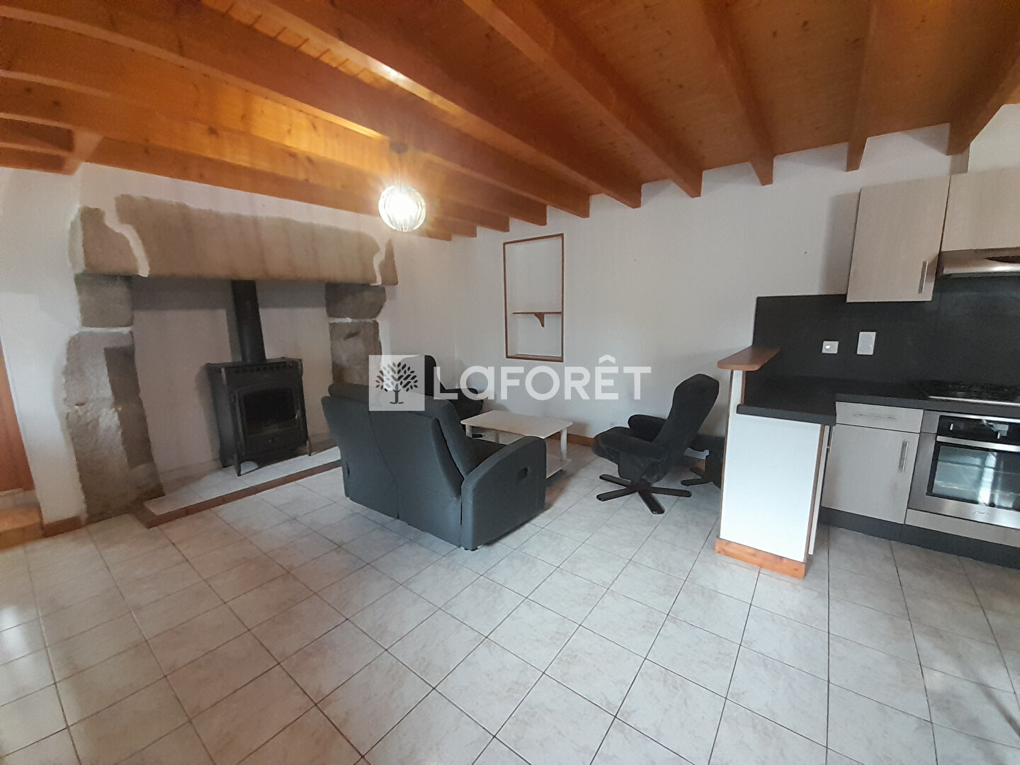 Maison à louer, 89m², Penvénan