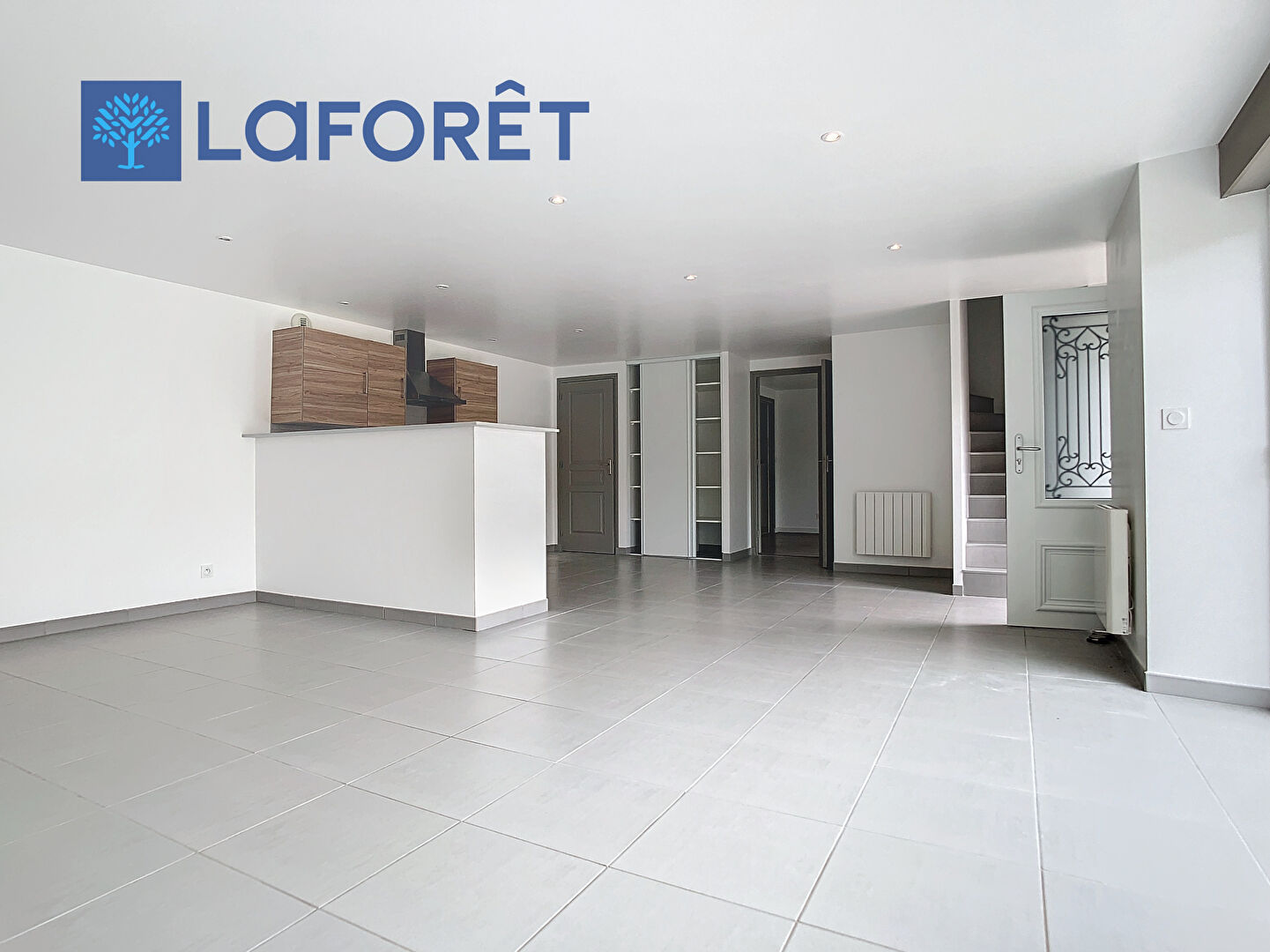 Maison à louer, 76m², Erdeven