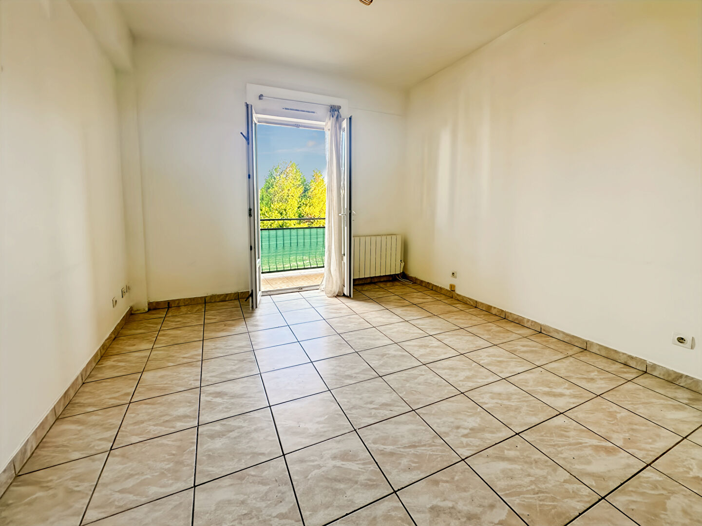 Appartement a louer sainte-genevieve-des-bois - 2 pièce(s) - 37.05 m2 - Surfyn