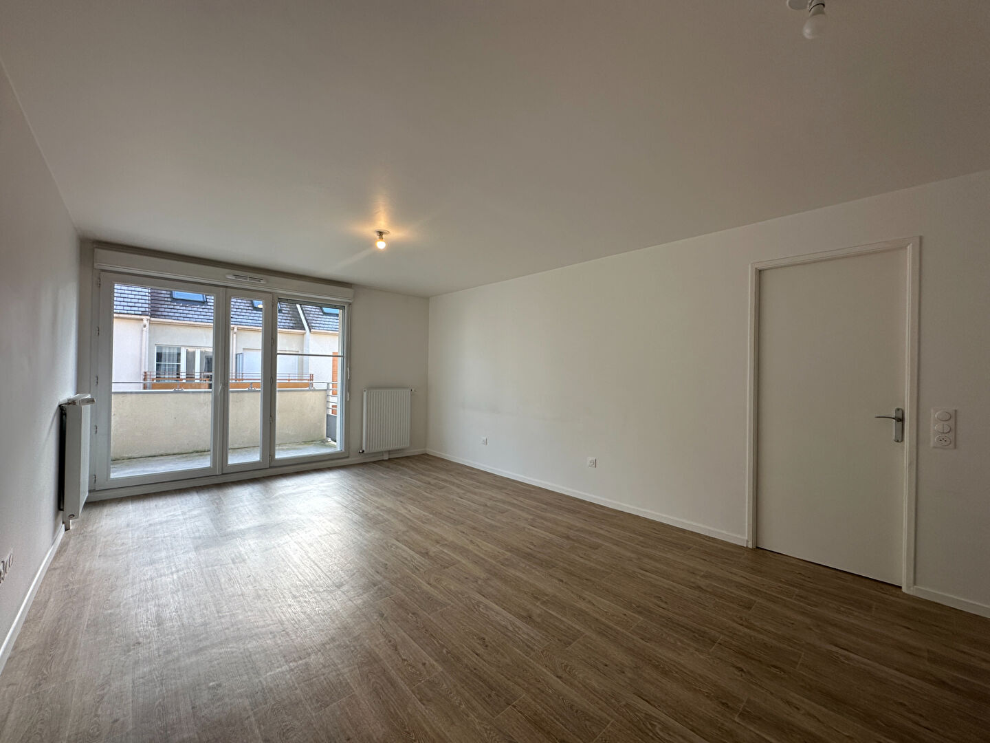 Maison à louer, 61m², Égly