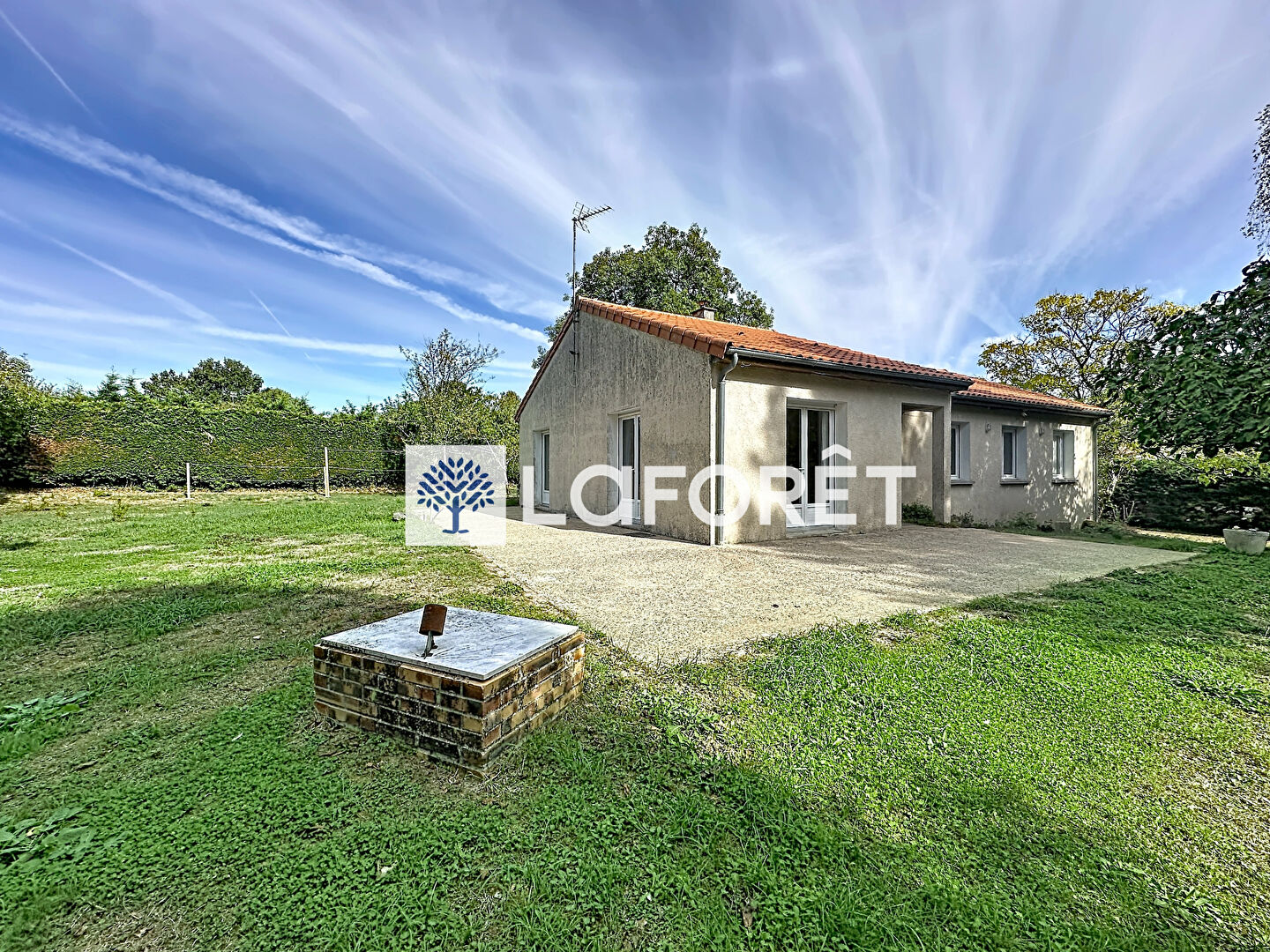 Maison à vendre, 115m², NUEIL LES AUBIERS