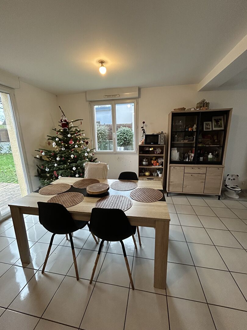 Maison à louer, 99m², Pont-l'Abbé