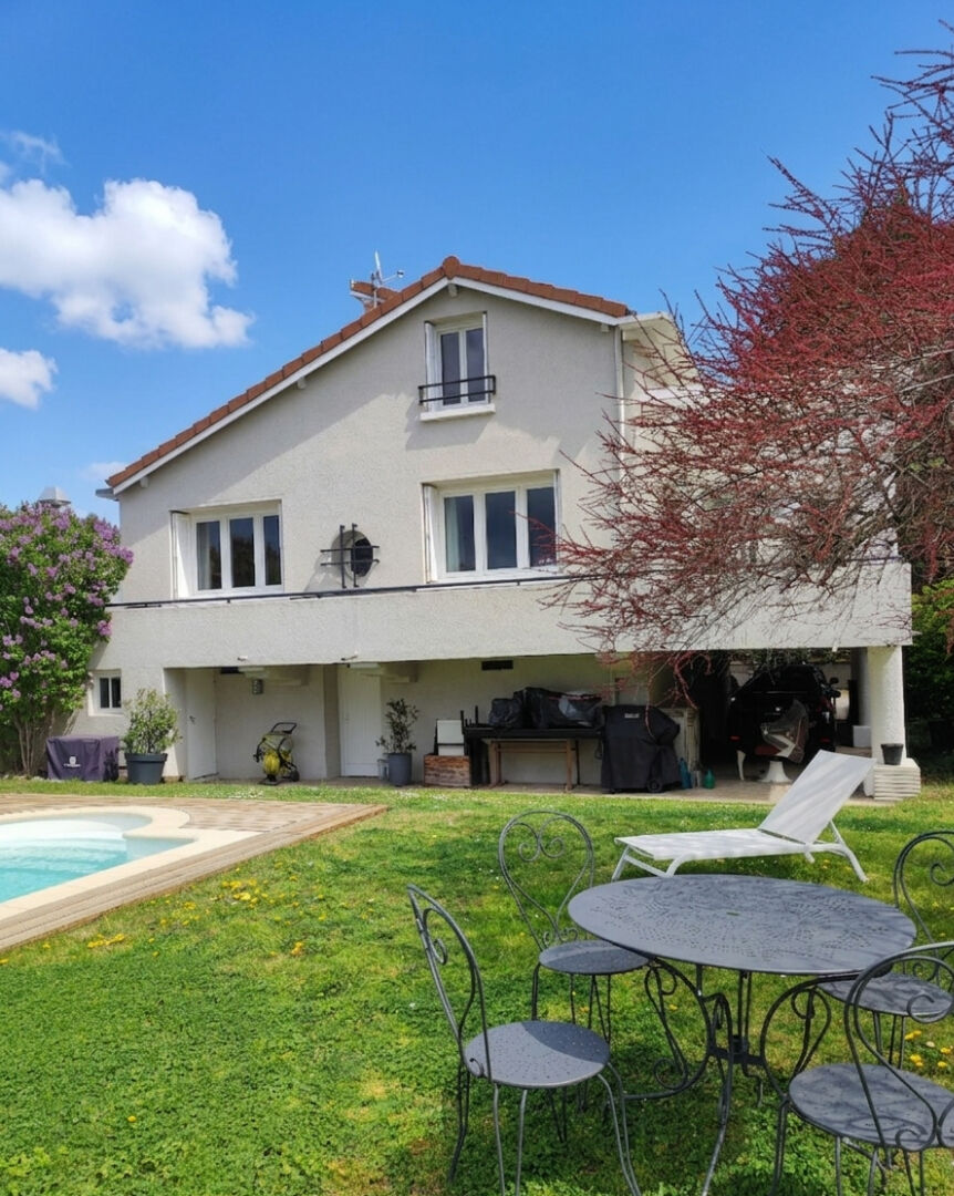 Maison à vendre, 130m², SAINT JUST SAINT RAMBERT