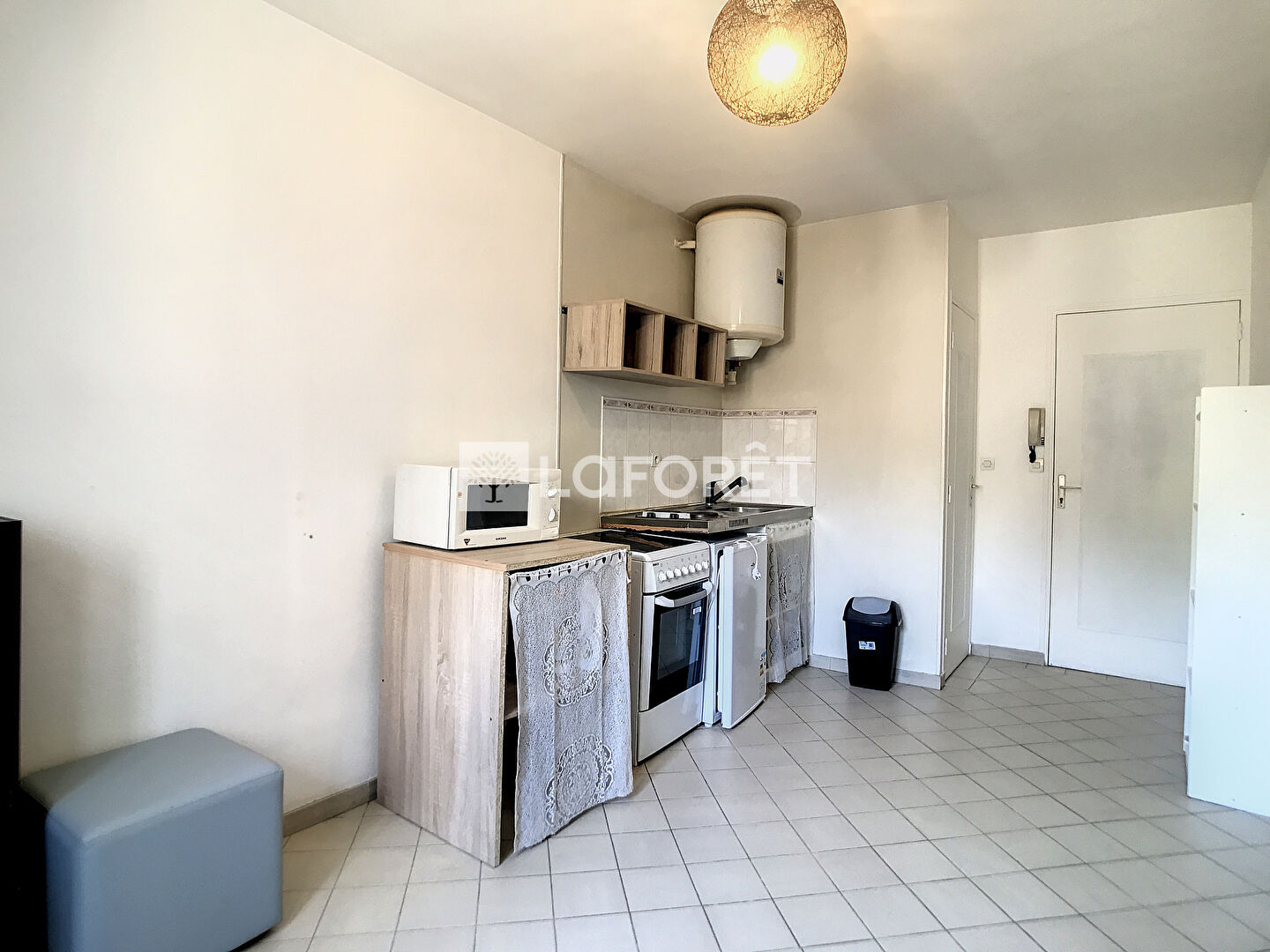 Maison à louer, 18m², Égly