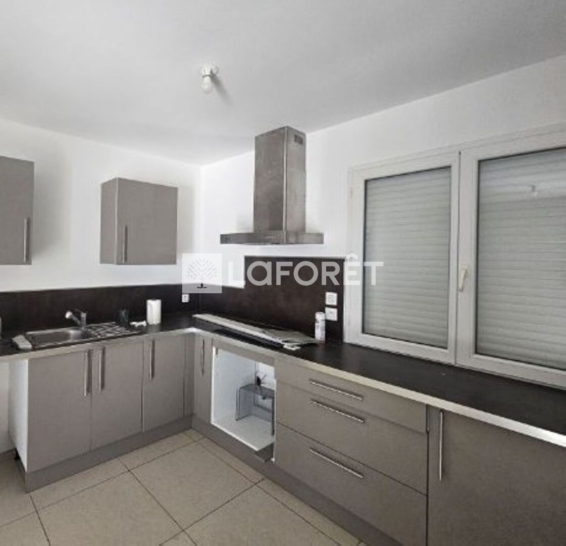 Maison à louer, 75m², Vias