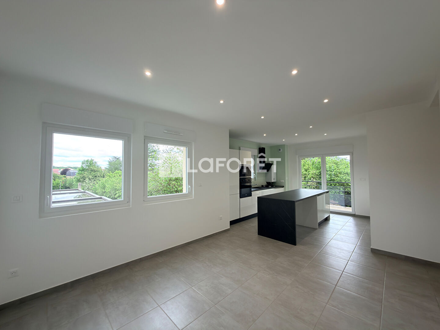 Maison à louer, 79m², AMNEVILLE