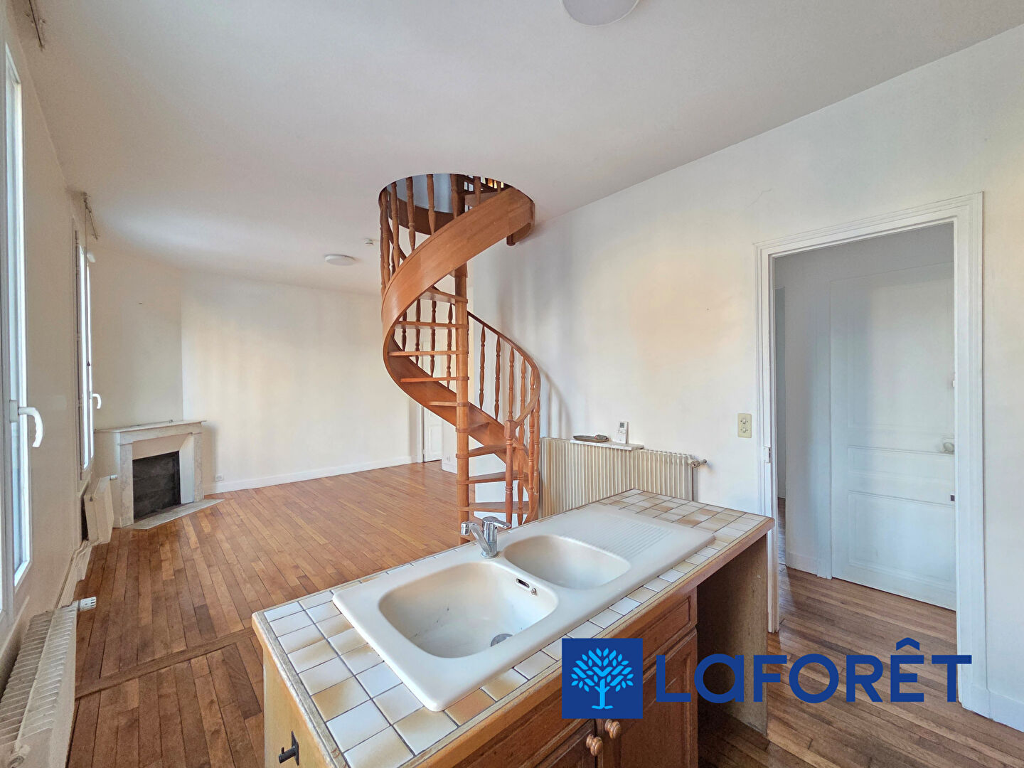 Appartement a louer villeneuve-le-roi - 5 pièce(s) - 75.35 m2 - Surfyn