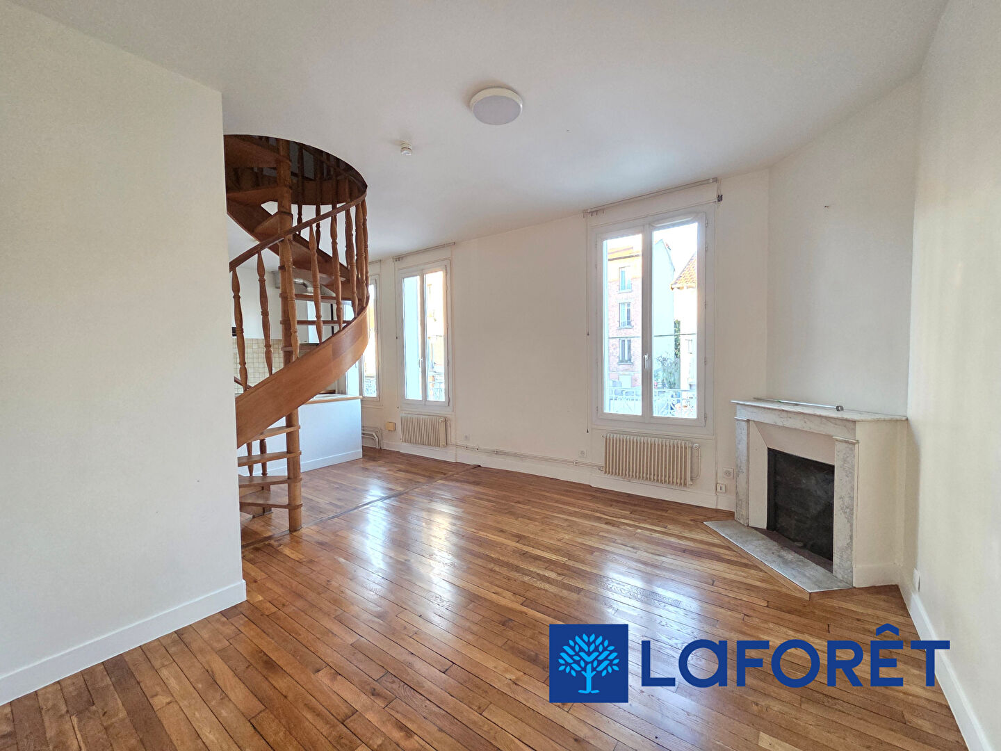 Appartement a louer villeneuve-le-roi - 5 pièce(s) - 75.35 m2 - Surfyn