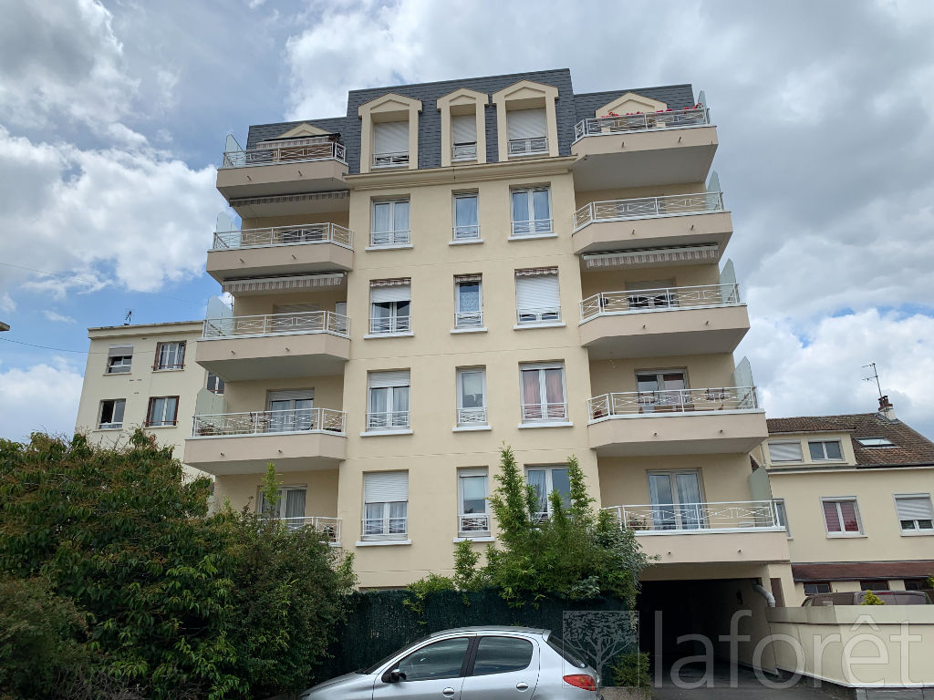 Location appartement AulnaysousBois 1 pièce(s) 29 m² 700 € par mois ⇔ Laforêt Immobilier Location appartement AulnaysousBois 1 pièce(s) 29 m² 700 € par mois ⇔ Laforêt Immobilier