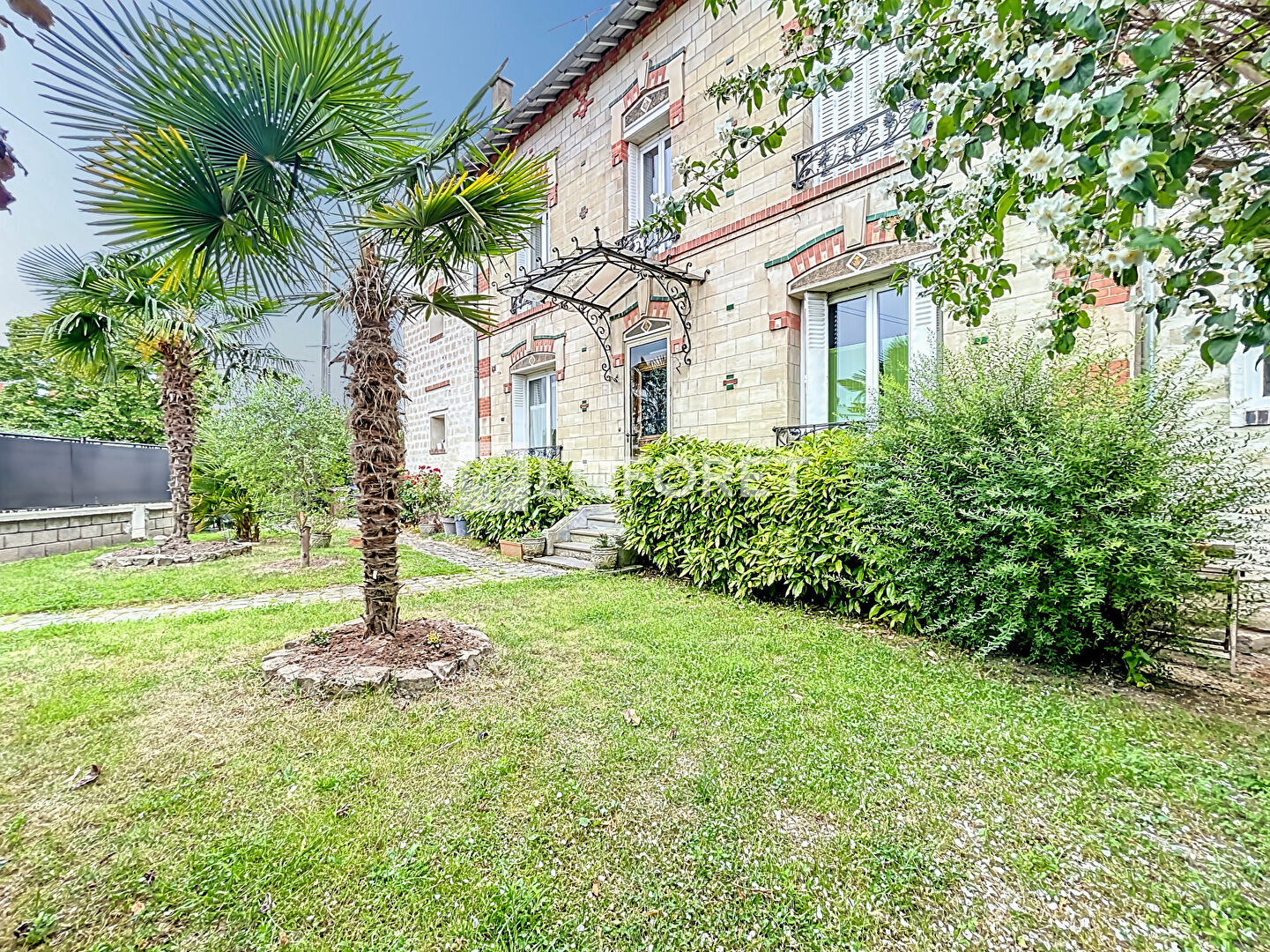 Etablissement CHATOU DISTRIBUTION à PARIS (75017) sur