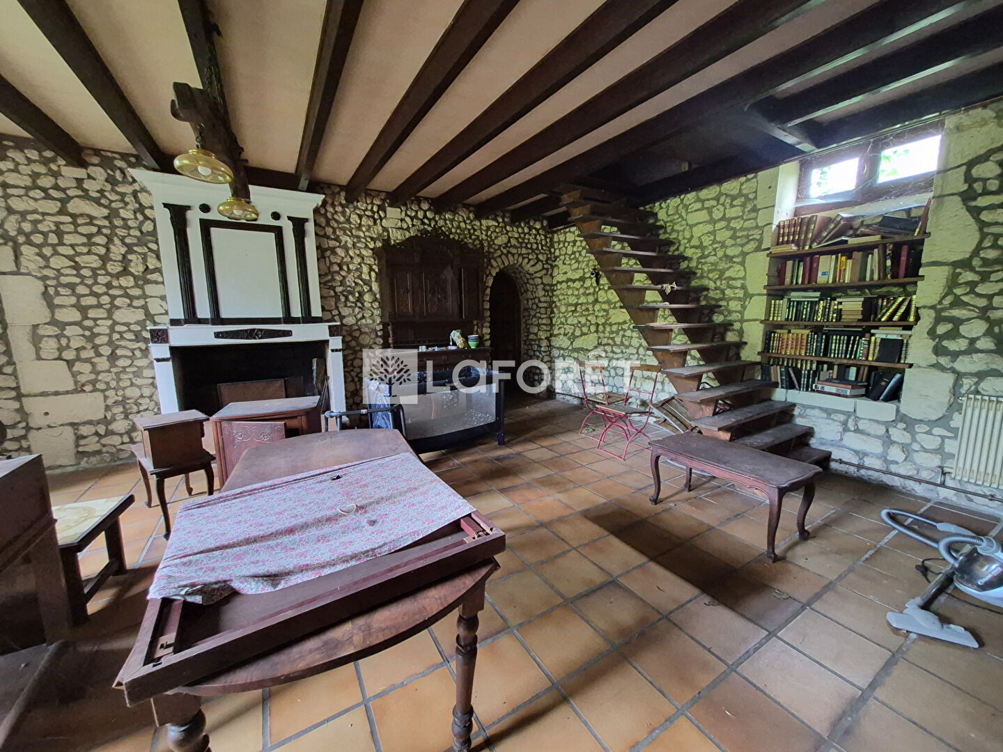 Maison à vendre, 157m², SAINT GEORGES DES AGOUTS