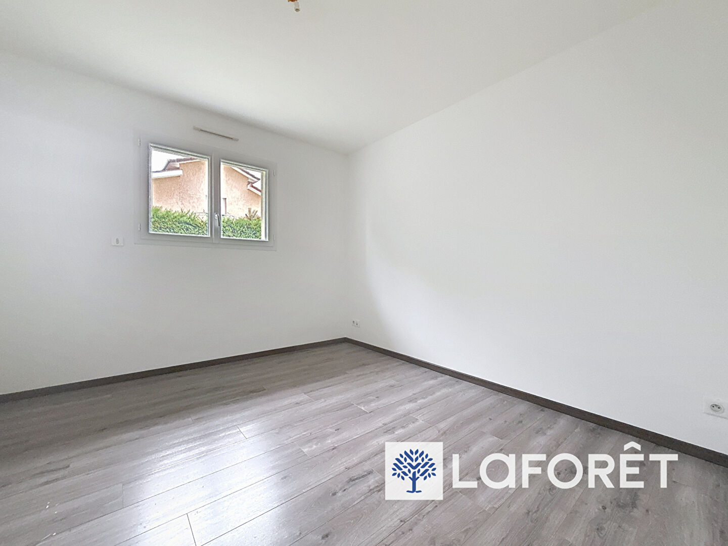 Maison a louer bourgoin-jallieu - 5 pièce(s) - 128.69 m2 - Surfyn