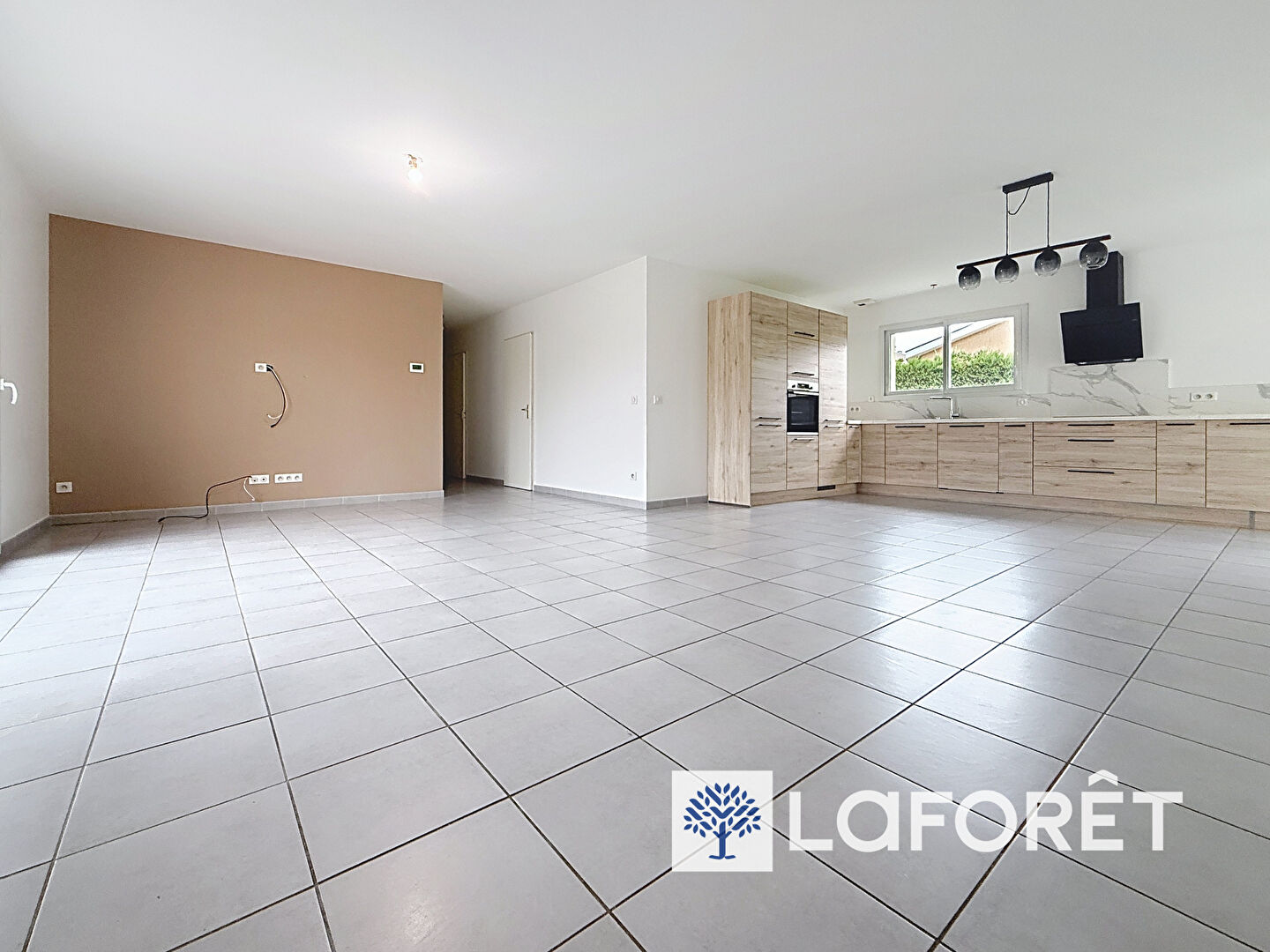 Maison a louer bourgoin-jallieu - 5 pièce(s) - 128.69 m2 - Surfyn
