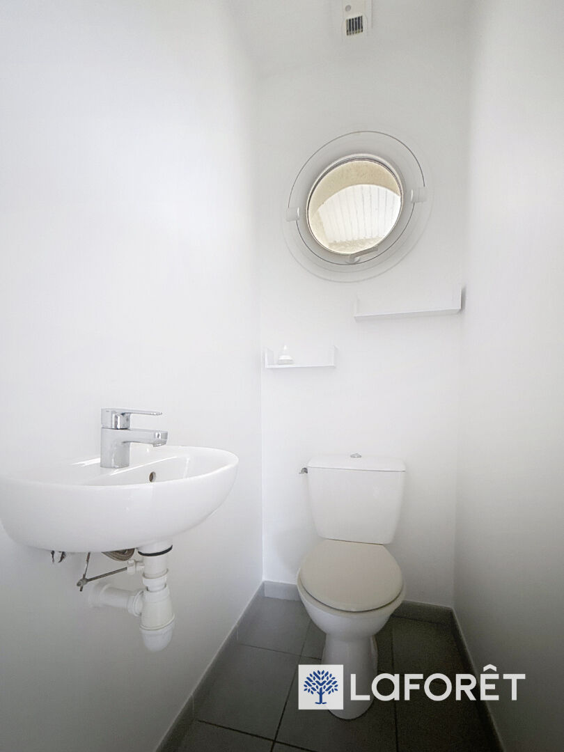 Maison a louer bourgoin-jallieu - 5 pièce(s) - 128.69 m2 - Surfyn