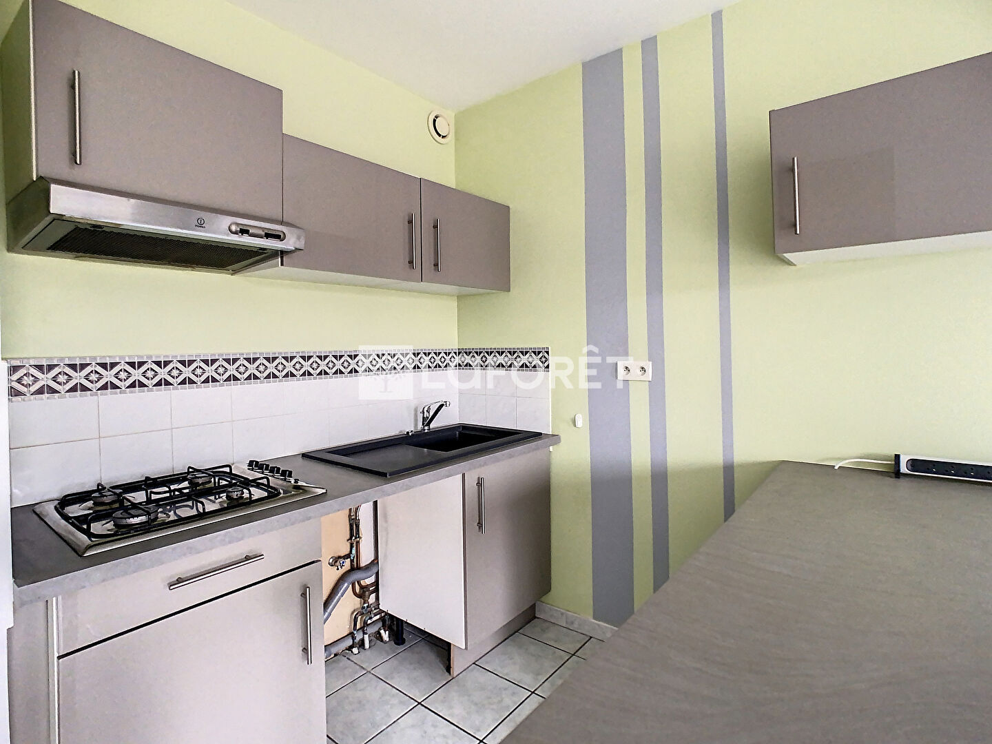 Location appartement près de BourgoinJallieu 2 pièce(s) 46 m²