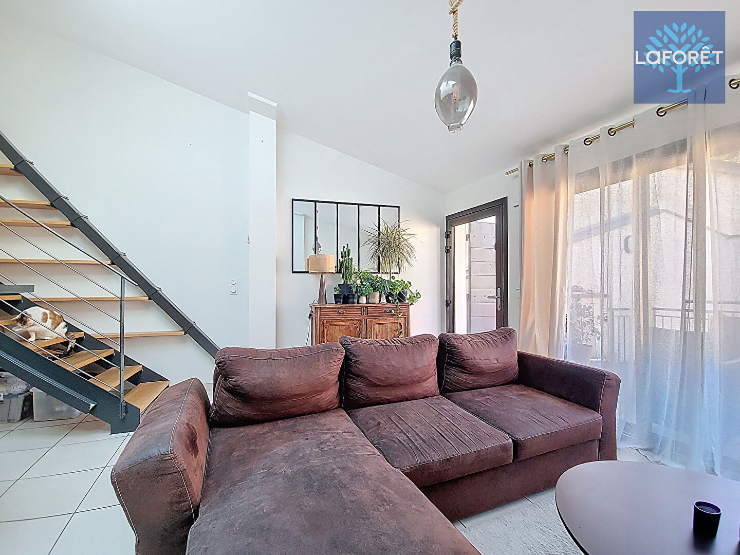 Maison à louer, 67m², Charly