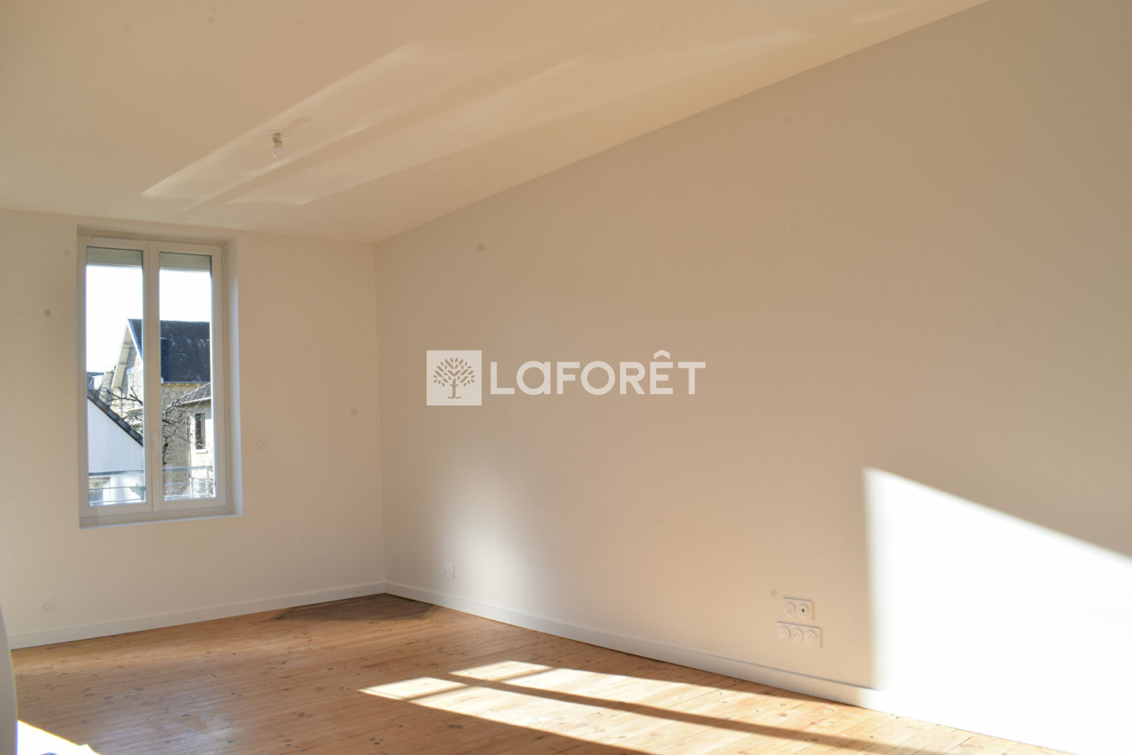 Maison a louer brive-la-gaillarde - 5 pièce(s) - 87 m2 - Surfyn