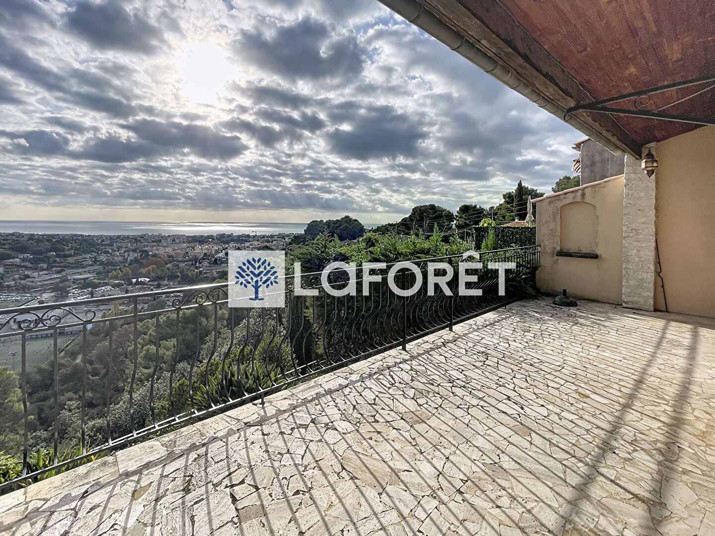 Maison à louer, 132m², Cagnes-sur-Mer