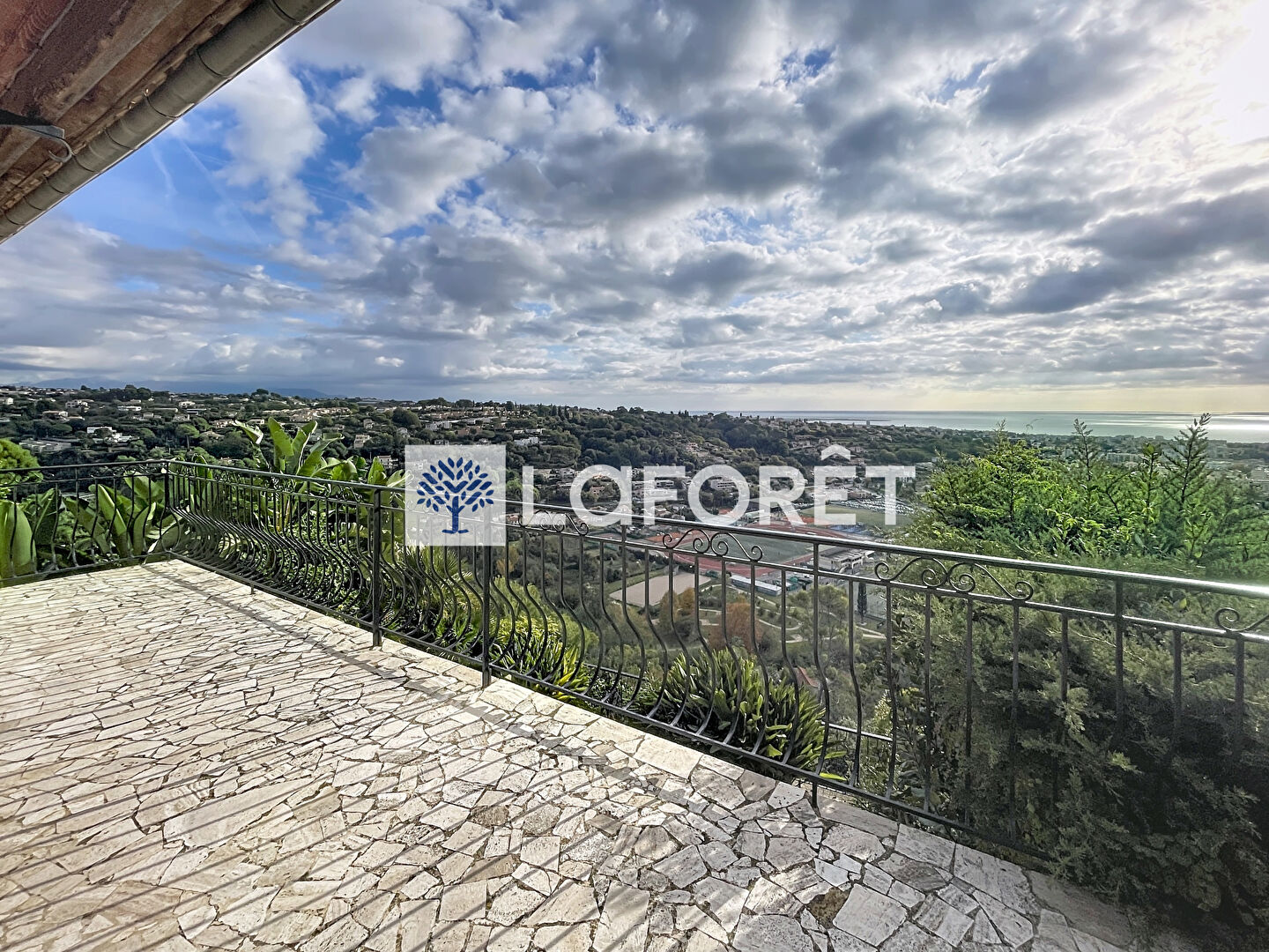 Maison à louer, 132m², Cagnes-sur-Mer