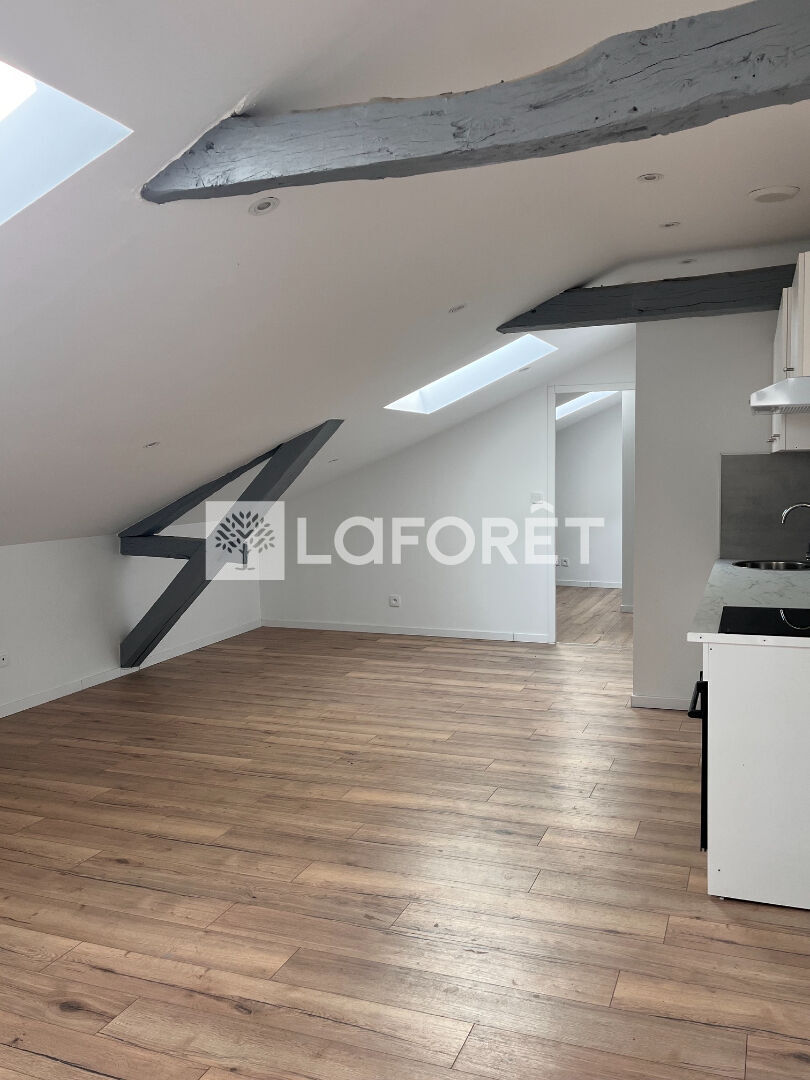 Maison à louer, 28m², CAHORS