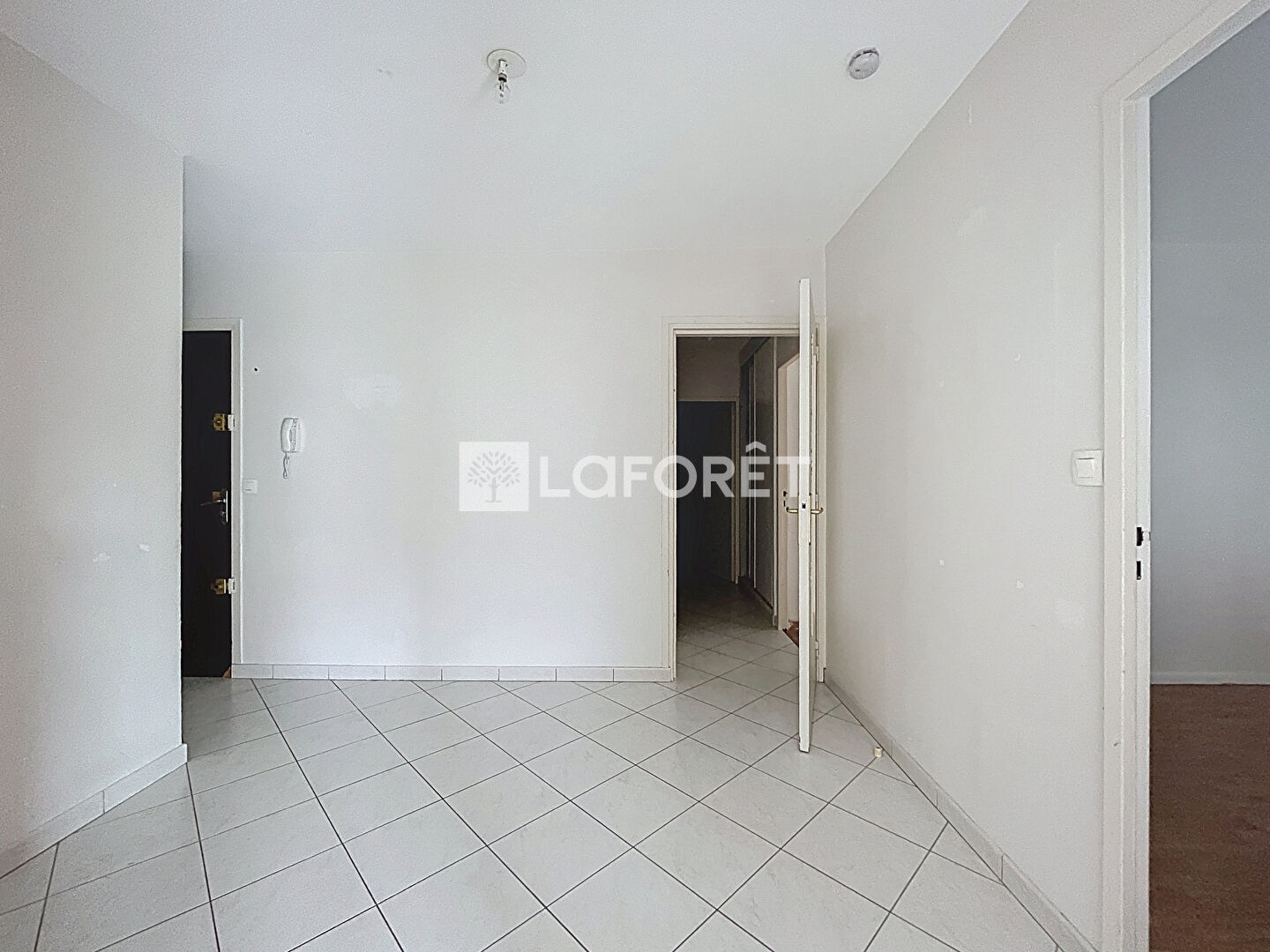 Appartement a louer rillieux-la-pape - 3 pièce(s) - 85 m2 - Surfyn