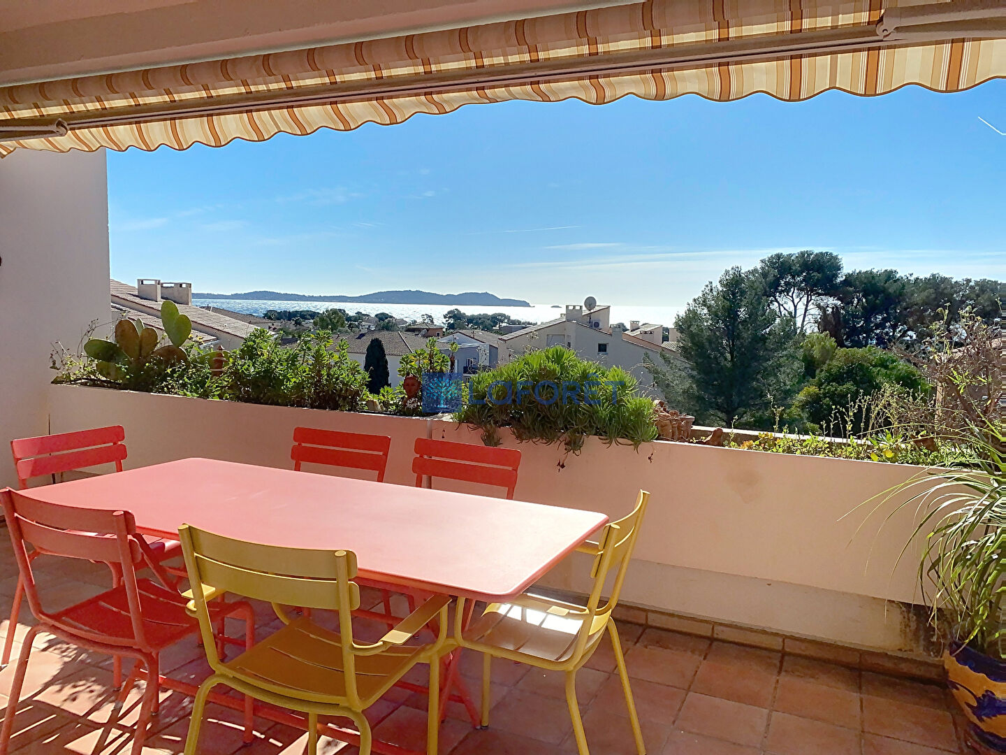 Maison à louer, 104m², Carqueiranne