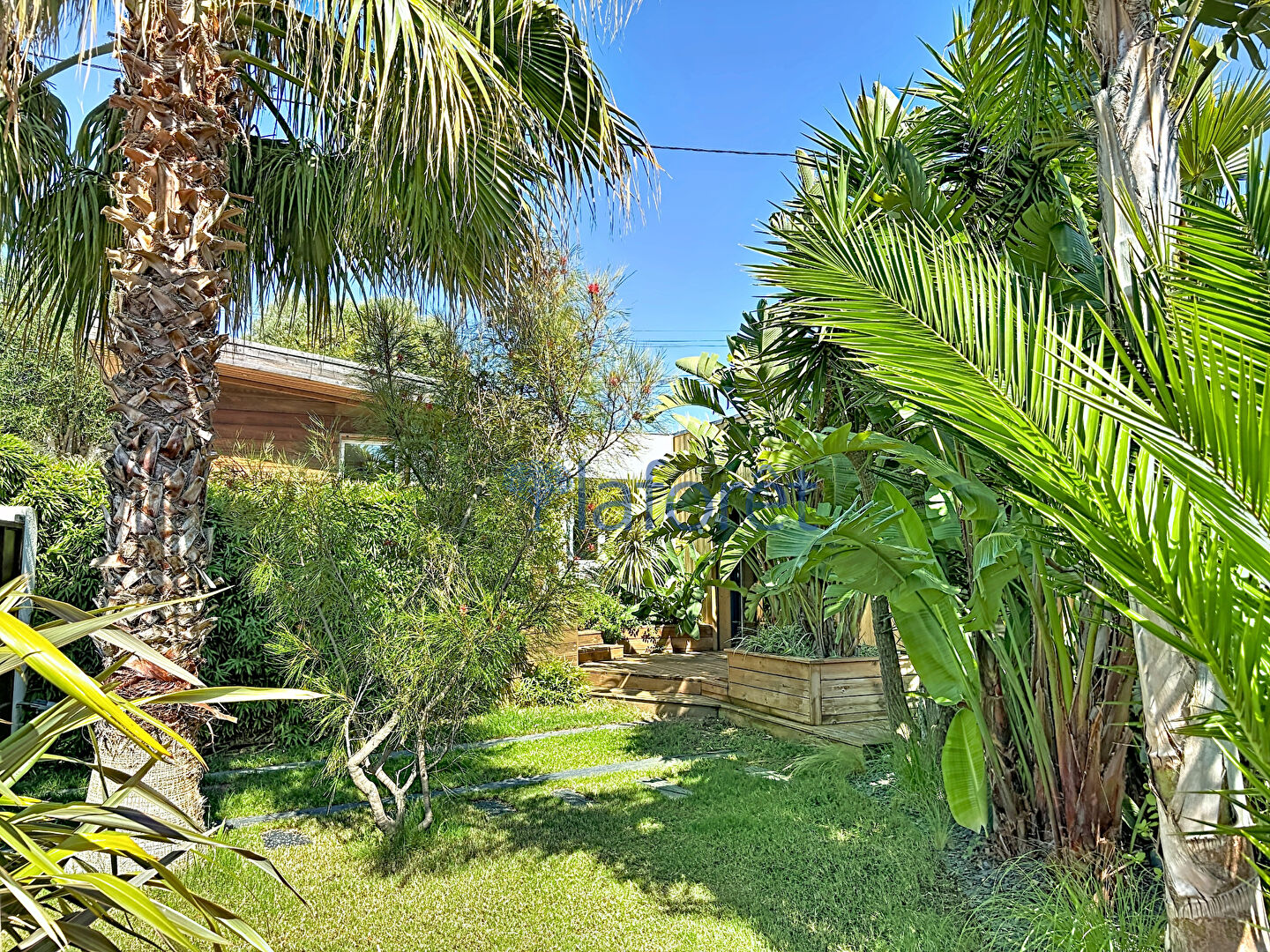 Maison à louer, 145m², CARQUEIRANNE