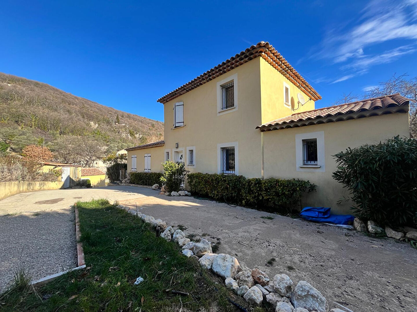 Maison à louer, 128m², Bouyon