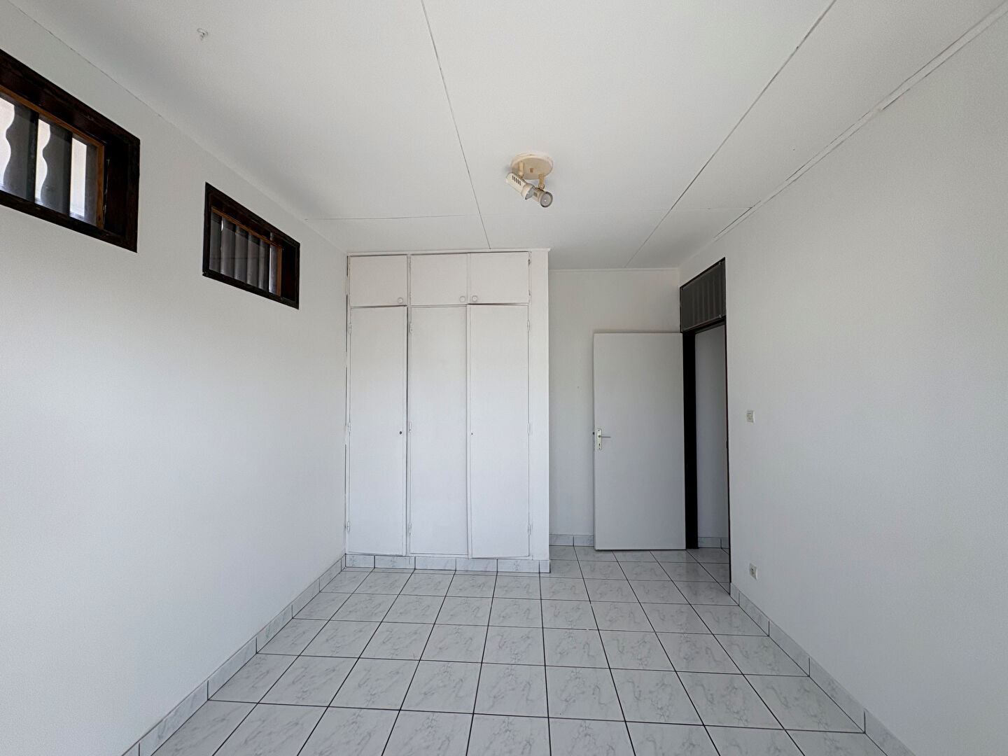 Maison à louer, 119m², REMIRE MONTJOLY
