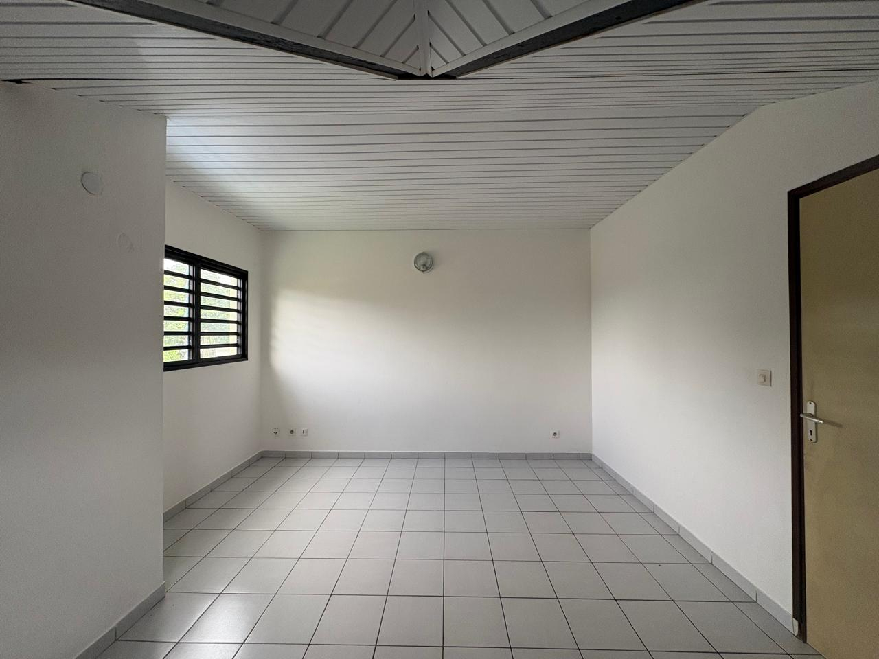 Maison à louer, 39m², CAYENNE