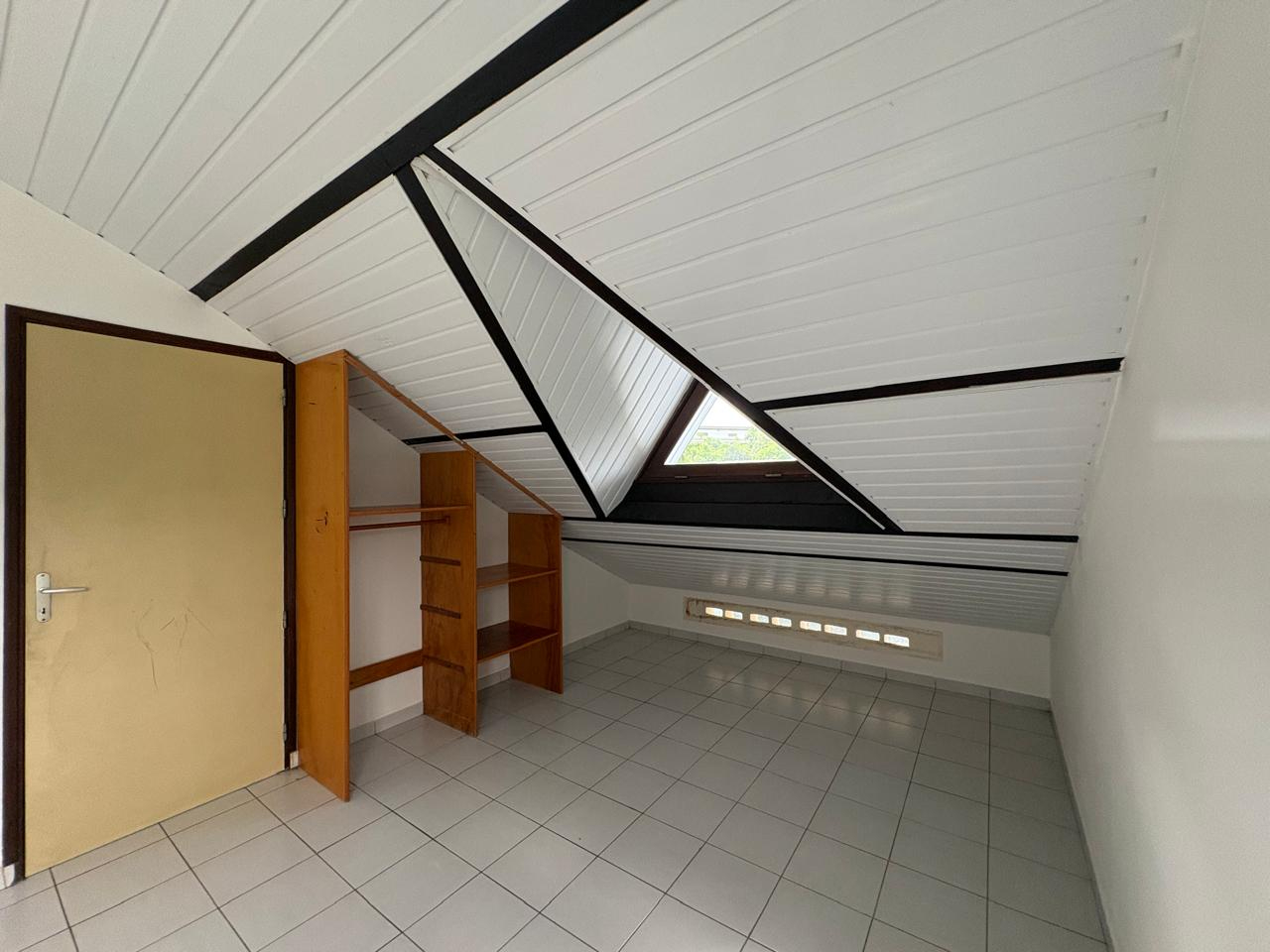Maison à louer, 39m², CAYENNE