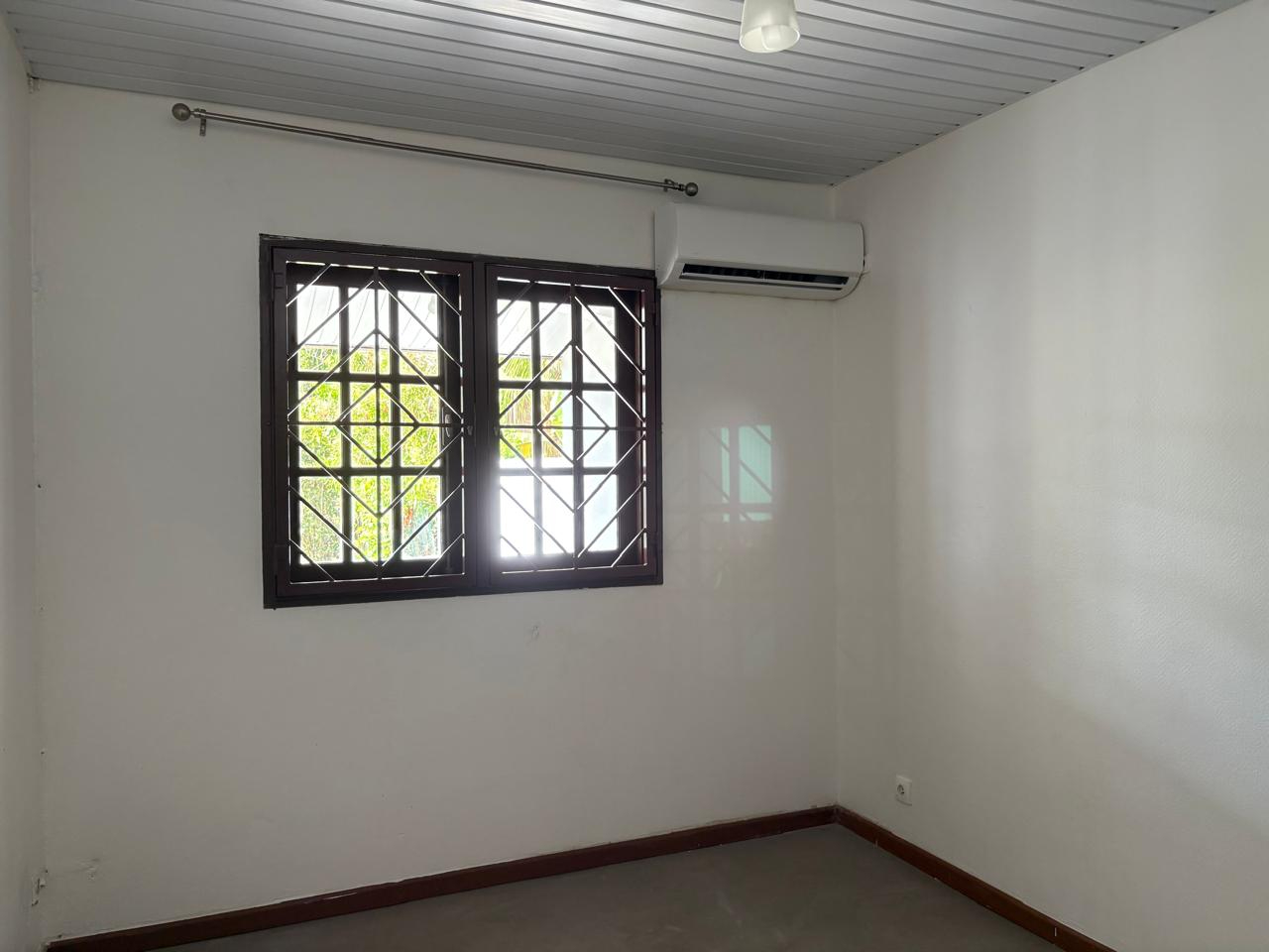 Maison à louer, 109m², Remire-Montjoly