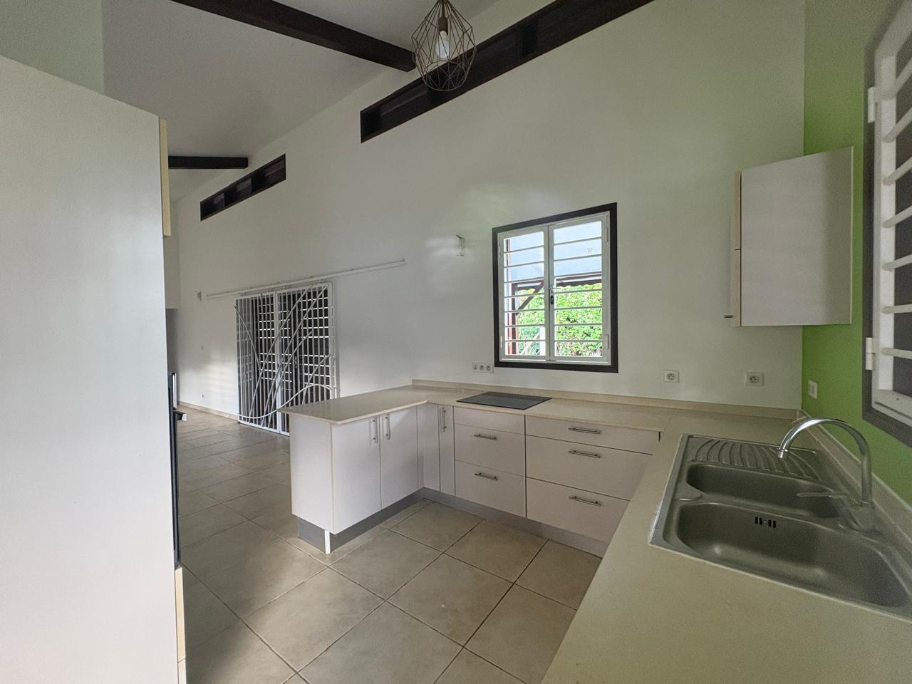 Maison à louer, 83m², Macouria