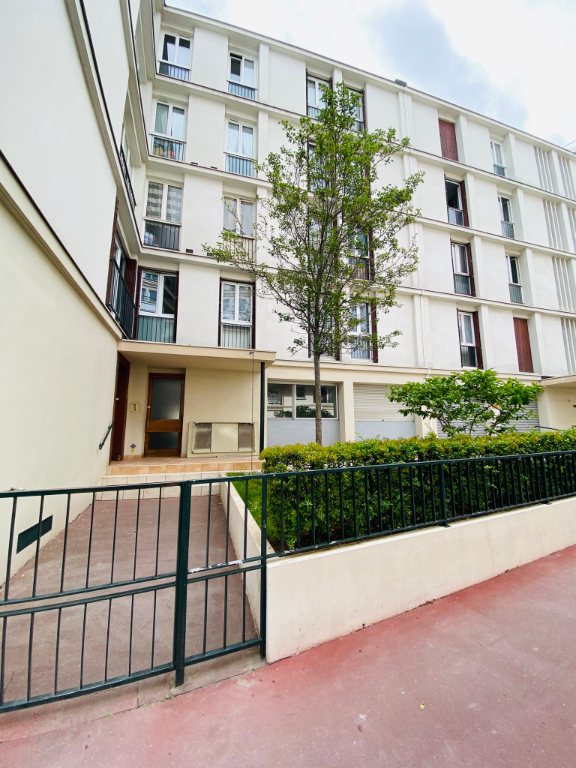 Location local commercial CharentonlePont 5 m² 589 € par mois ⇔