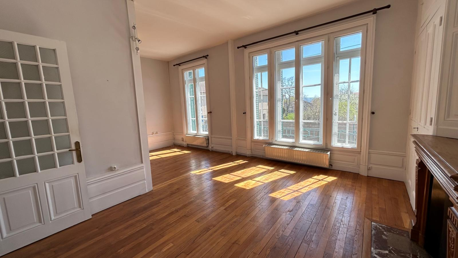 Maison à louer, 101m², Chazelles-sur-Lyon