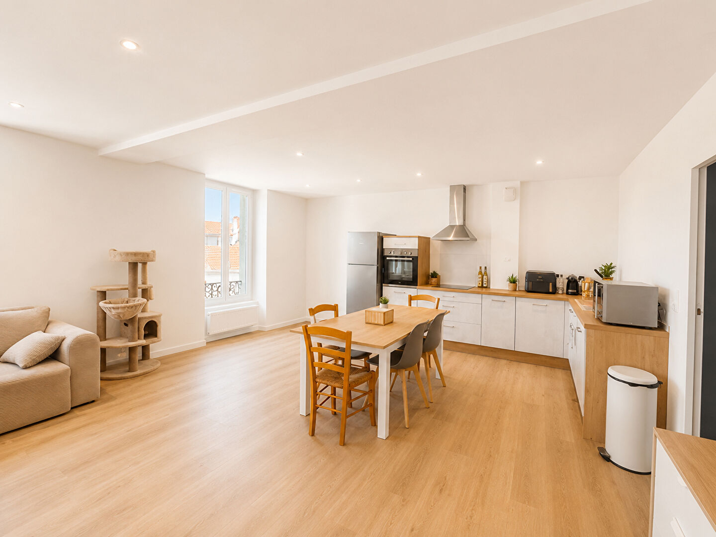 Maison à louer, 80m², CHAZELLES SUR LYON